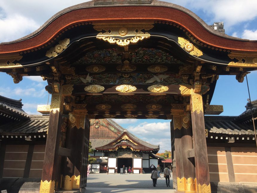nijo castle Kyoto | Japan City Tour | Travel agency in Tokyo Karamon Gate of Nijo Castle (Nijo-jo) in Kyoto, Japan