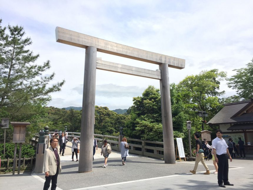 ise shrine | Japan City Tour | Travel agency in Tokyo Torii gate of the Ise Jingu shrine, the most important of shrines in Japan