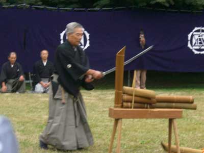 samurai | Japan City Tour | Travel agency in Tokyo Man dressed as a samurai from the feudal Edo period in Japan