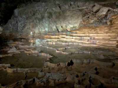Akiyoshido Hyakumaizara, Yamaguchi | Japan City Tour | Travel agency in Tokyo Hyakumaizara in the Akiyoshido cave in Yamaguchi, Japan