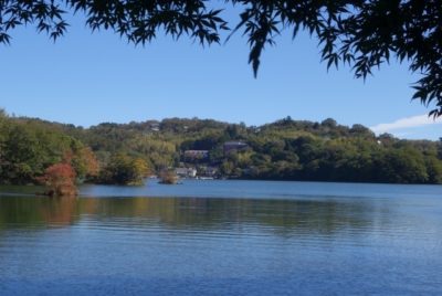 Ippekiko, Shizuoka | Japan City Tour | Travel agency in Tokyo Lake Ippeki, in resort Izukogen, Shizuoka, Japan