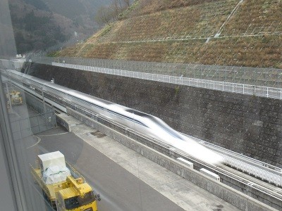 maglev_02 | Japan City Tour | Travel agency in Tokyo maglev