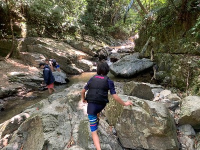 tataki hike | Japan City Tour | Travel agency in Tokyo River hike to the Tataki Waterfall in Okinawa, Japan